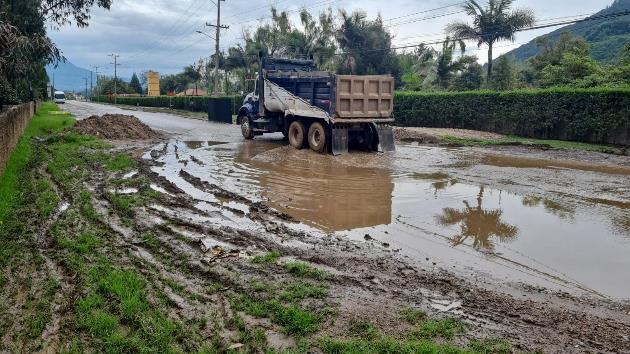 528ad930-7c4d-4083-b3f5-7ebd06a03b2f