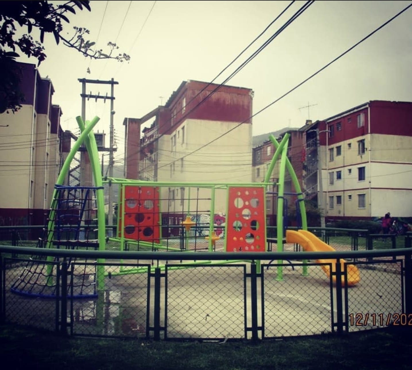 d2808884-df74-4d2d-8dce-c424c0e40ec1